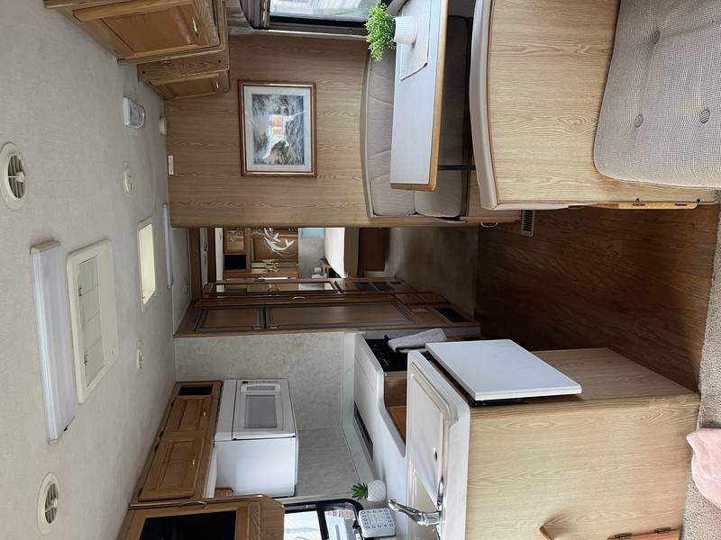 Used 1996 National RV Dolphin 534G for Sale by Owner in Clinton Twp