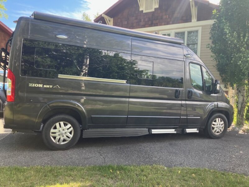 2021 Roadtrek Zion SRT