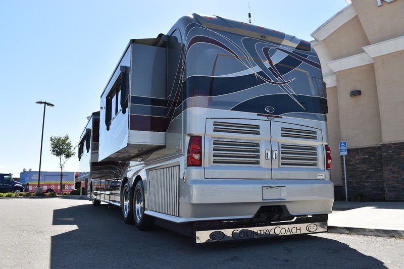 2007 Country Coach Intrigue 530 45' Jubilee, Class A Diesel RV For