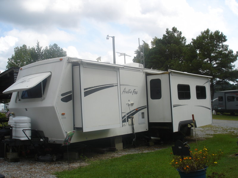 2005 Northwood Arctic Fox 30 U, Travel Trailers RV For Sale By Owner in