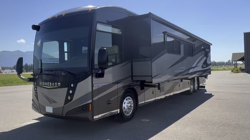 2013 Winnebago Tour