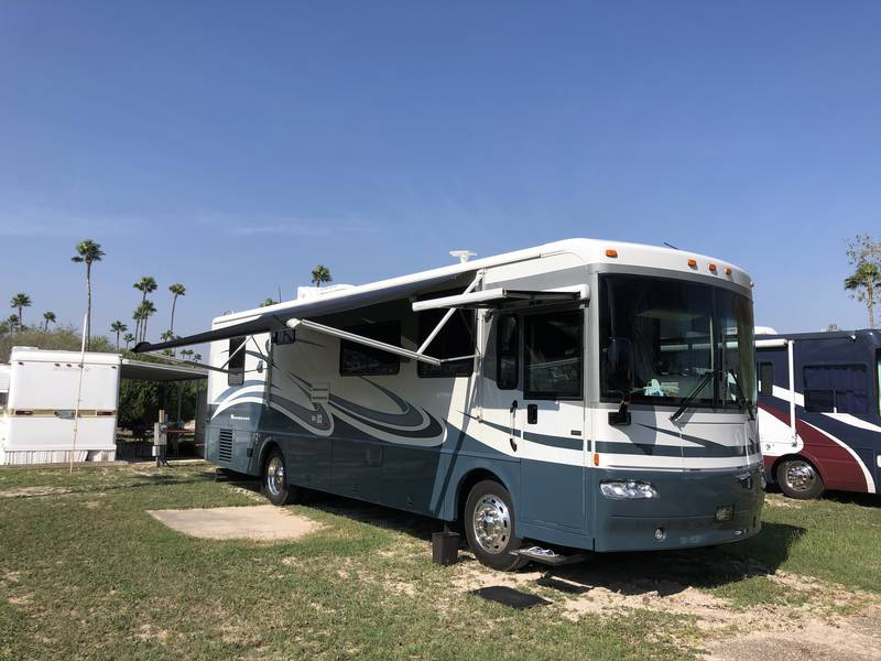 2004 Winnebago Journey, Class A Diesel RV For Sale By Owner in Fort