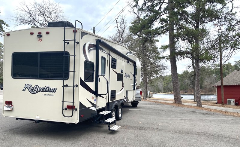 2017 Grand Design Reflection 26RL 5th Wheels RV For Sale By Owner In 