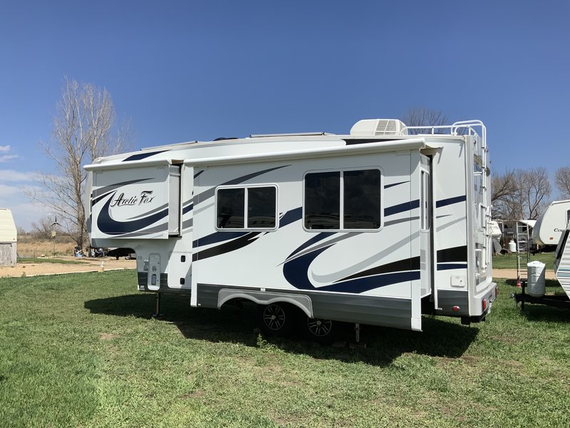 2017 Northwood Arctic Fox 27-5L, 5th Wheels RV For Sale By Owner in