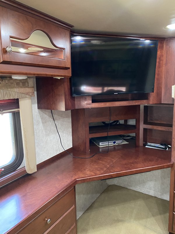 2005 Kingsley Coach Custom Built Class A Diesel Rv For Sale By Owner In Spicer Minnesota