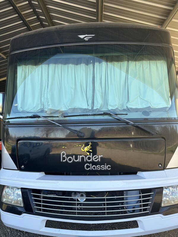 2012 Fleetwood Bounder Classic 36R