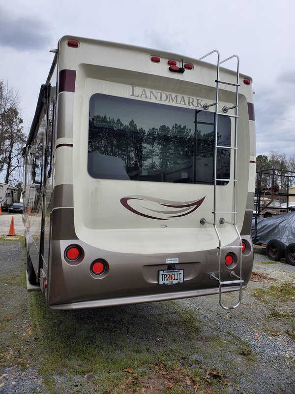 2011 Heartland Landmark Rushmore, 5th Wheels RV For Sale By Owner in