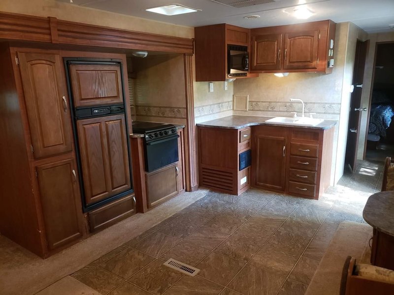 2011 Jayco Jay Flight G2 33RLDS, Travel Trailers RV For Sale By Owner