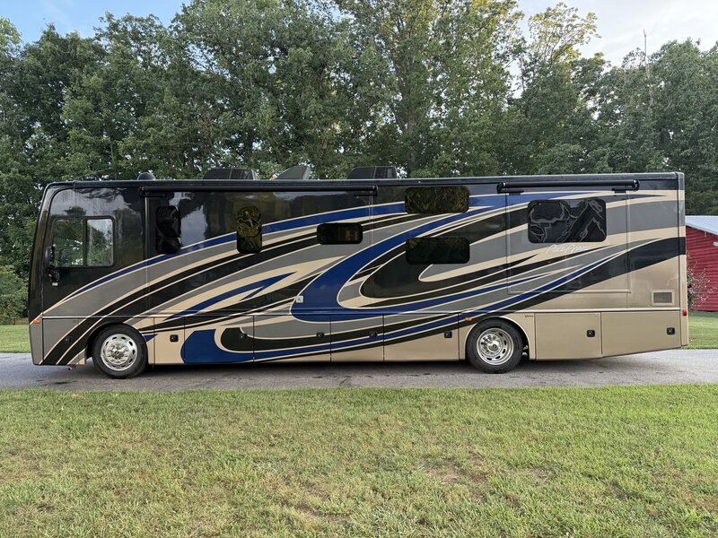 2019 Fleetwood Pace Arrow 35E