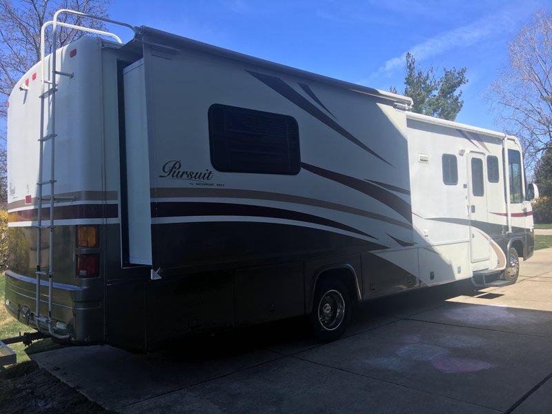 2005 Boy Pursuit 3500DS, Class A Gas RV For Sale By Owner in