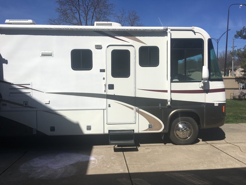 2005 Boy Pursuit 3500DS, Class A Gas RV For Sale By Owner in