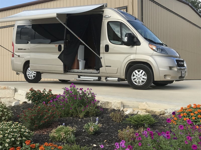 2019 Roadtrek Zion SRT, Class B RV For Sale By Owner in Boerne, Texas