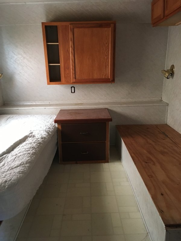 2002 Travel Units Bunkhouse custom, 5th Wheels RV For Sale By Owner in San Marcos, Texas RVT