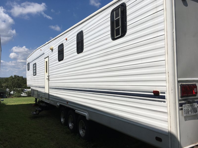 2002 Travel Units Bunkhouse custom, 5th Wheels RV For Sale By Owner in