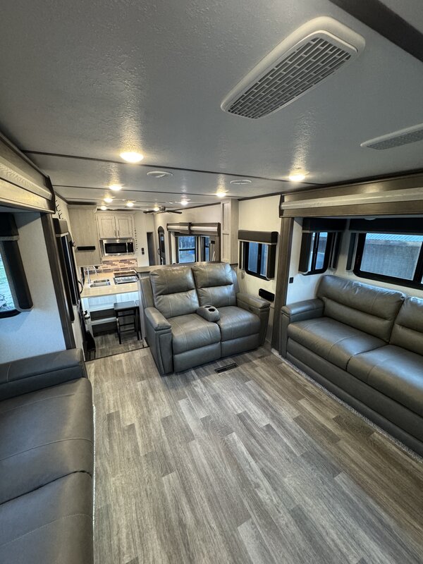 2020 Keystone Montana High Country 377FL