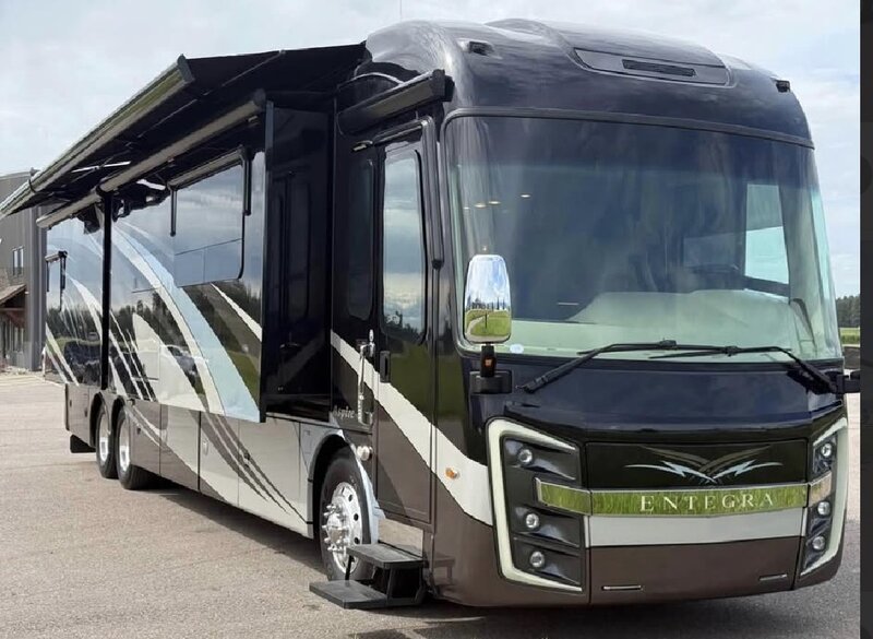 2017 Entegra Coach Aspire 43
