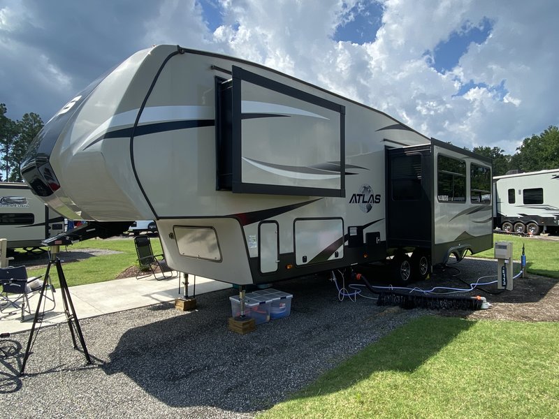 2018 Dutchmen Atlas 2952RLF, 5th Wheels RV For Sale By Owner in Spring ...