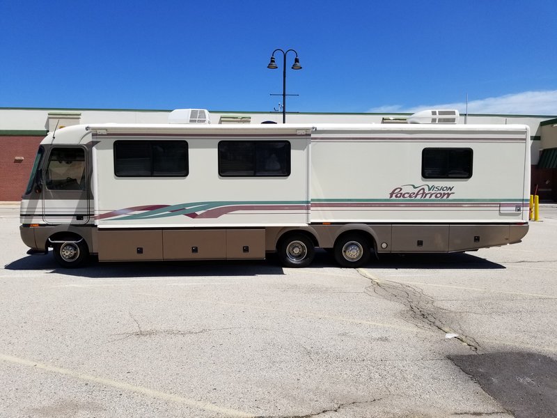 1997 Fleetwood Pace Arrow Vision 36B, Class A Gas RV For Sale By