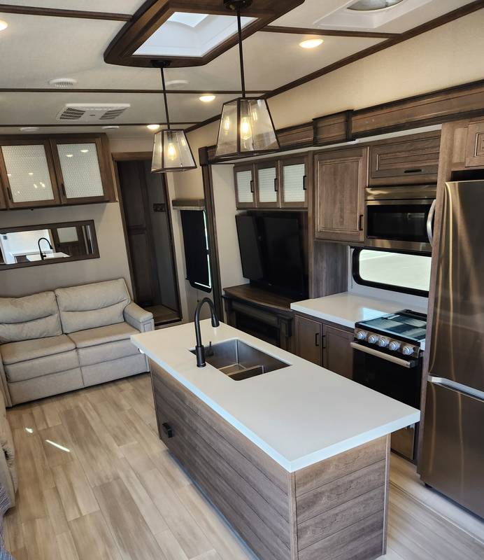 2022 Grand Design Solitude S Class 3550BH R 5th Wheels RV For Sale By