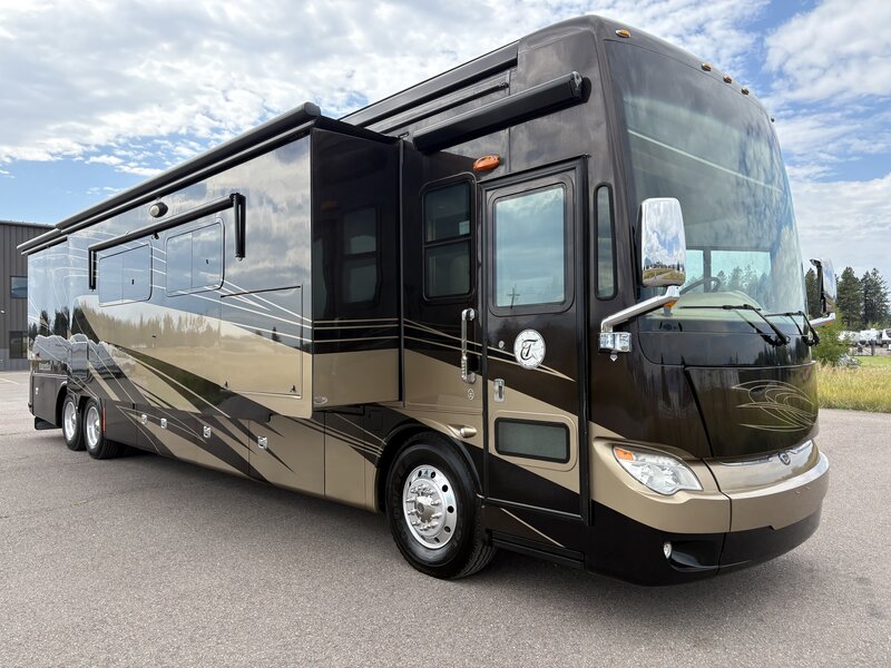 2014 Tiffin Allegro Bus Bus 45’ LP