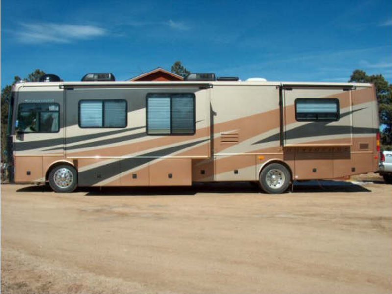 2005 Fleetwood Providence 39L, Class A - Diesel RV For Sale By Owner in