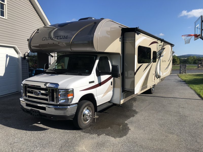 2018 Thor Motor Coach Quantum WS31, Class C RV For Sale By Owner in