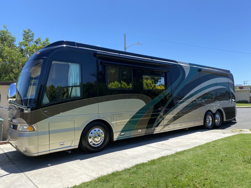 2006 Country Coach Magna
