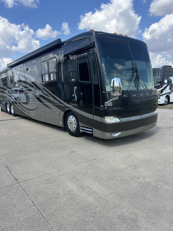 2005 Newmar Essex 4503