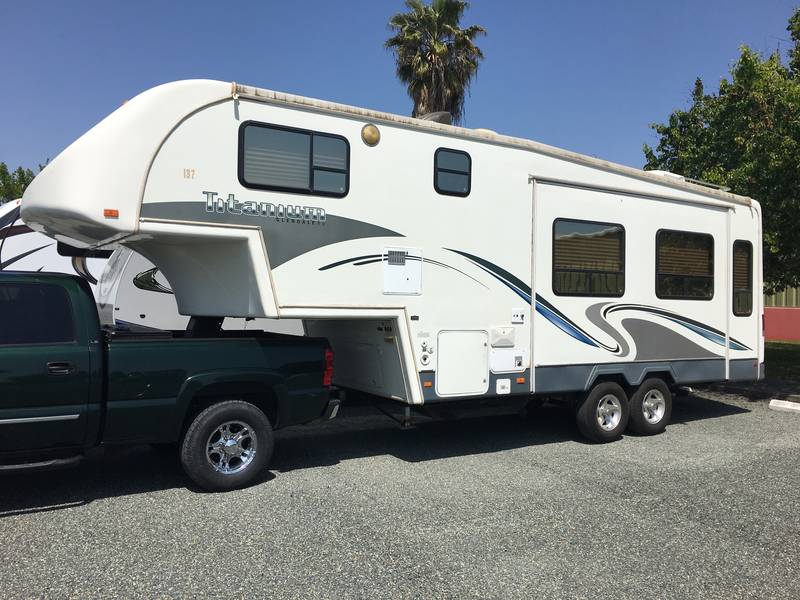 2005 Glendale RV Titanium 32EDS, 5th Wheels RV For Sale By Owner in