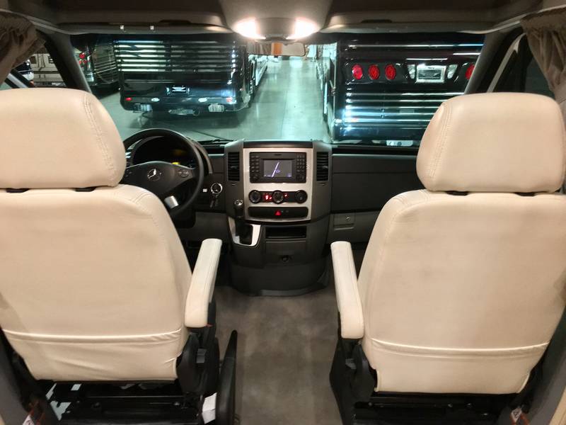2015 Leisure Travel Vans 24MB, Class B RV For Sale in Gilbert, Arizona