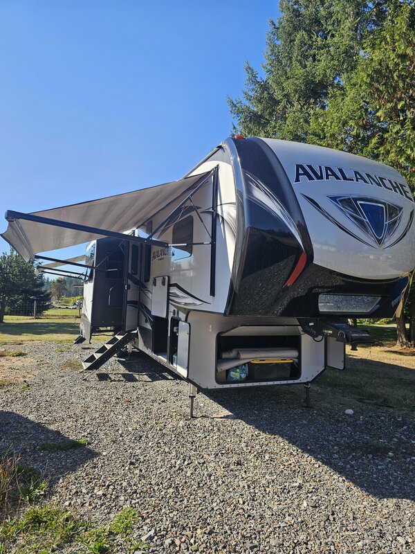 2020 Keystone Avalanche 378BH
