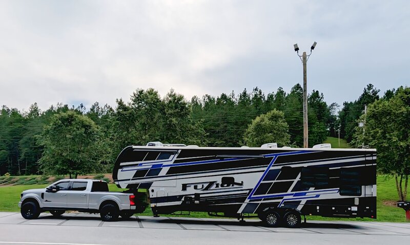 2024 Keystone Fuzion 373