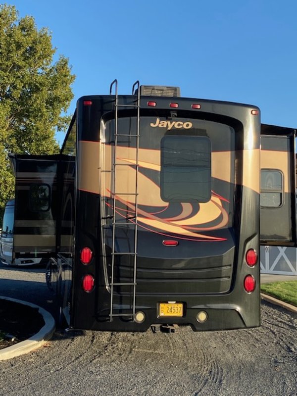 Used 2016 Jayco Seneca 37FK for Sale by Owner in Hermiston, Oregon RVT