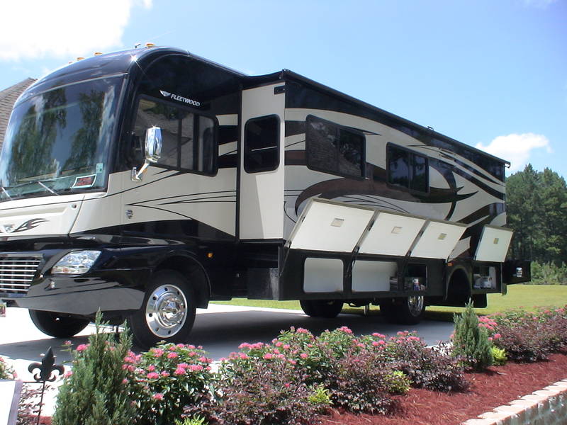 2013 Fleetwood Southwind 36D, Class A Gas RV For Sale By Owner in