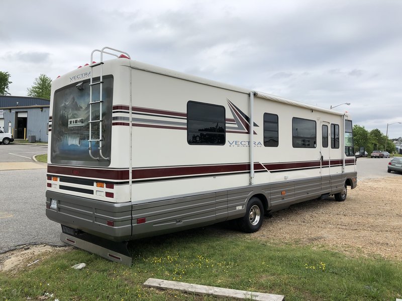 1995 Winnebago Vectra 34RA, Class A Gas RV For Sale in Chesapeake
