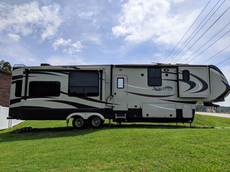 2016 Grand Design Solitude 384GKR, 5th Wheels RV For Sale By Owner in