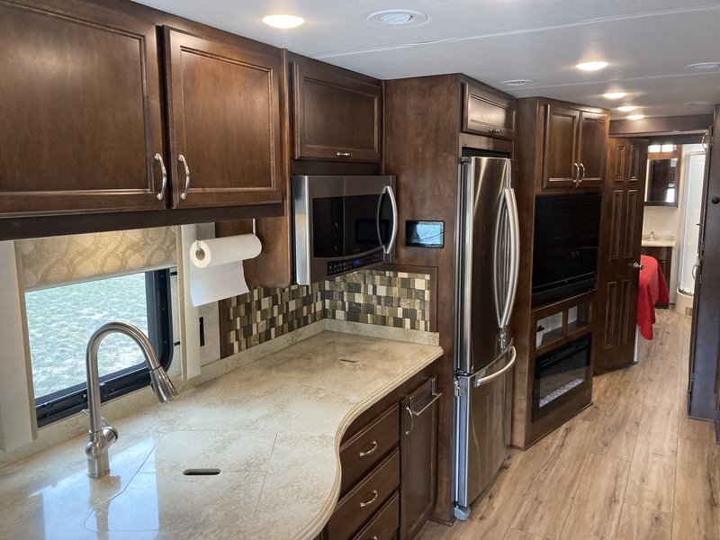 Used 2021 Renegade Verona 40Vrb for Sale by Owner in Monument, Colorado