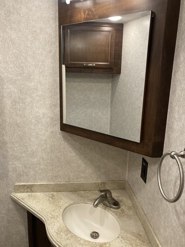 Used 2021 Renegade Verona 40Vrb for Sale by Owner in Monument, Colorado