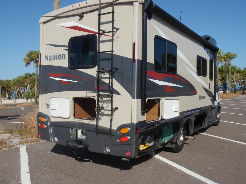 2018 Winnebago Navion 24V, Class C RV For Sale By Owner in Vineland