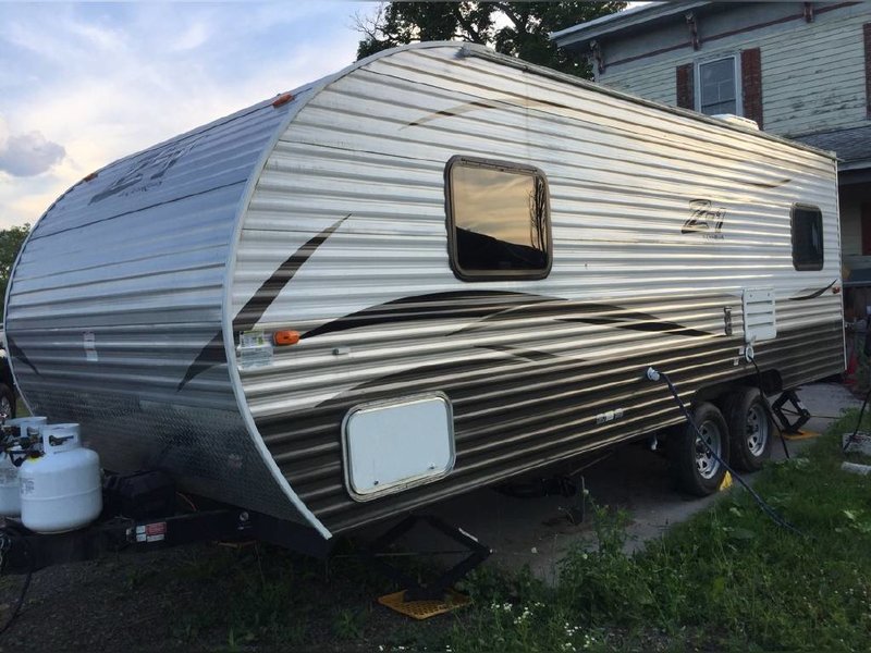 2017 CrossRoads Z1 211RD, Travel Trailers RV For Sale By Owner in