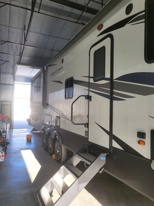 2021 Keystone Montana High Country 383TH, Toy Haulers 5th Wheels RV For