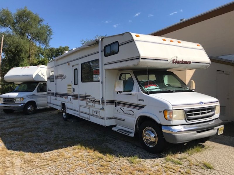 1997 Coachmen Santara 280, Class C RV For Sale By Owner in Gloucester