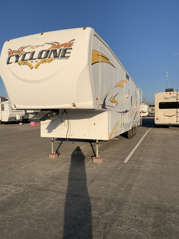 2009 Heartland Cyclone 3950, Toy Haulers 5th Wheels RV For Sale By