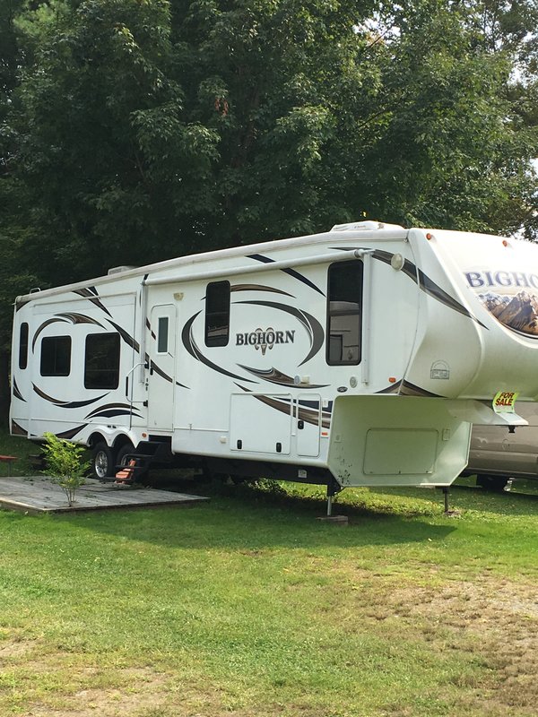 2013 Heartland Bighorn 3670RL, 5th Wheels RV For Sale By Owner in