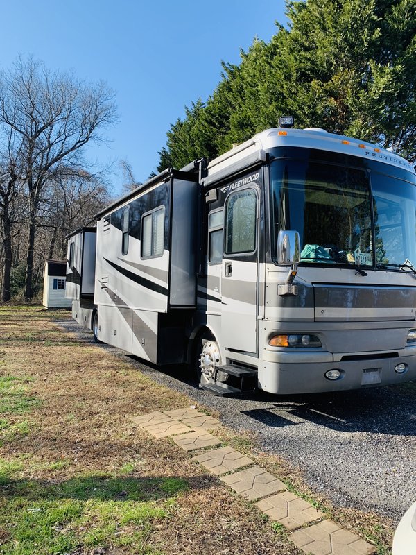 2005 Fleetwood Providence 39L, Class A - Diesel RV For Sale By Owner in