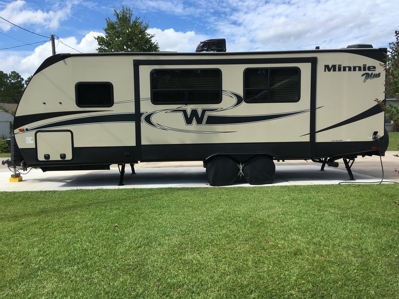 2019 Winnebago Minnie Plus 26RBSS, Travel Trailers RV For Sale By Owner