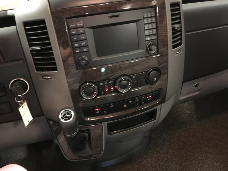2014 Roadtrek Etrek 3500, Class B RV For Sale By Owner in Greenville