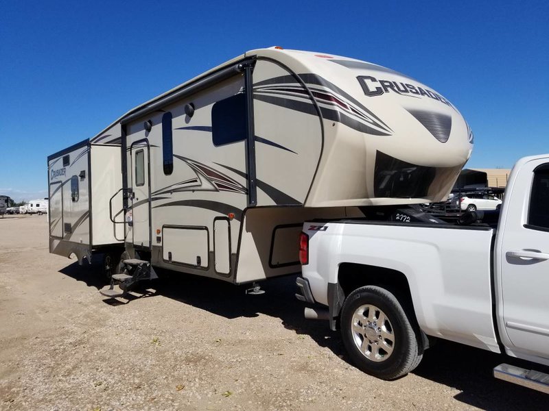 2016 Forest River Crusader 30BH, 5th Wheels RV For Sale By Owner in Aurora, Colorado
