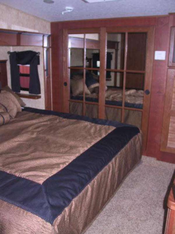 2011 Jayco Pinnacle 36REQS, 5th Wheels RV For Sale By Owner in