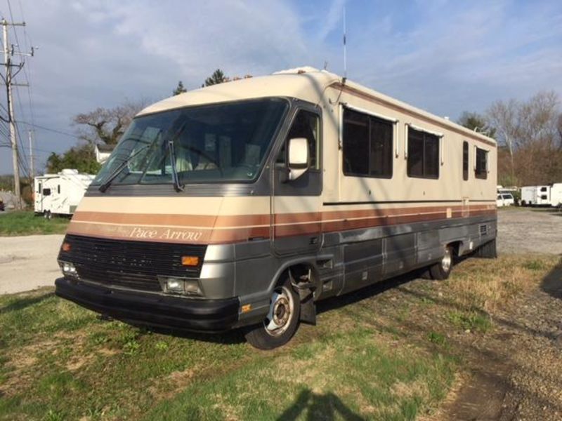 1988 Fleetwood Pace Arrow 34, Class A - Gas RV For Sale in Media 1988 Fleetwood Pace Arrow For Sale